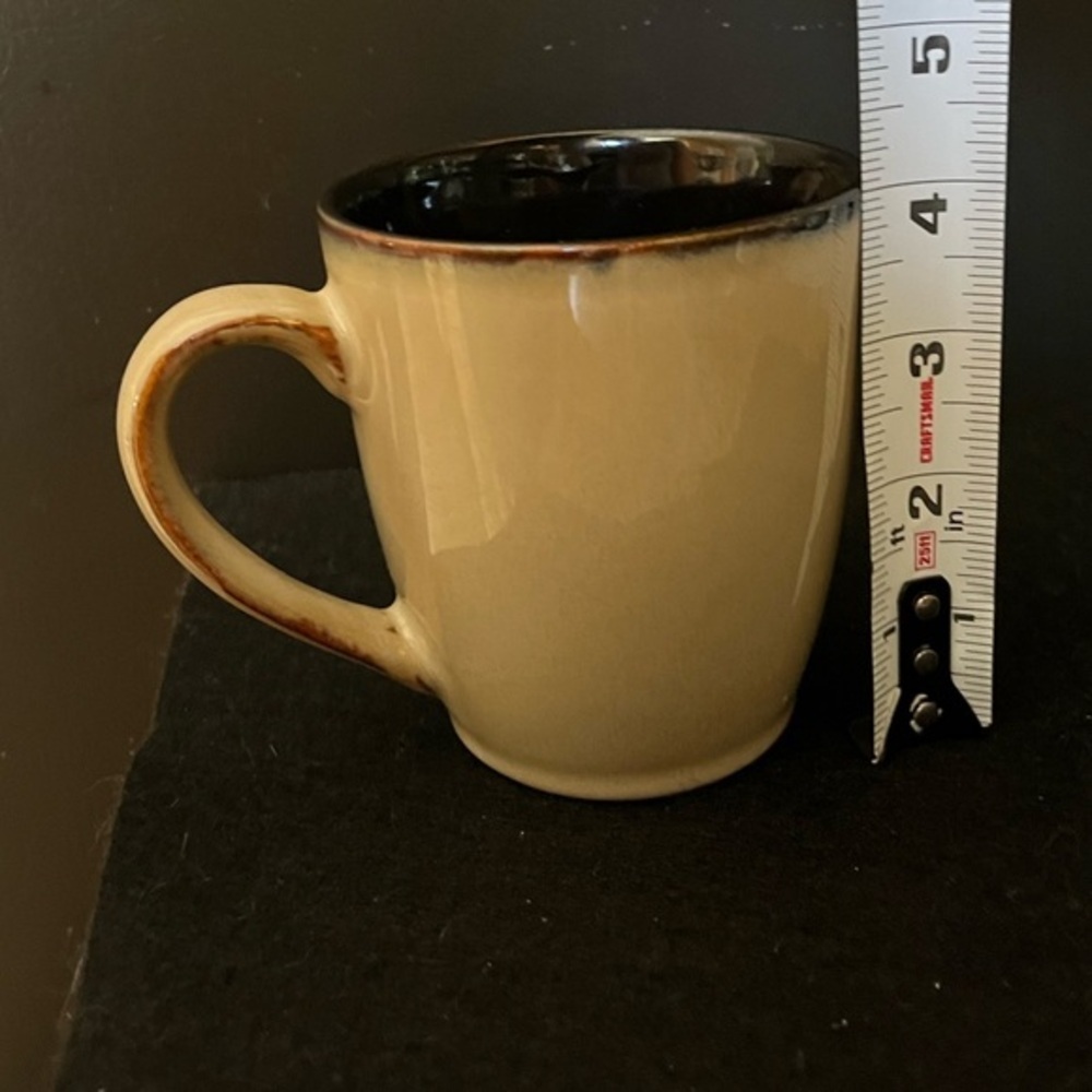 Pfaltzgraff Taos Cream/Tan and Black Ceramic Mugs 12 oz. Set of Two - Picture 11 of 12